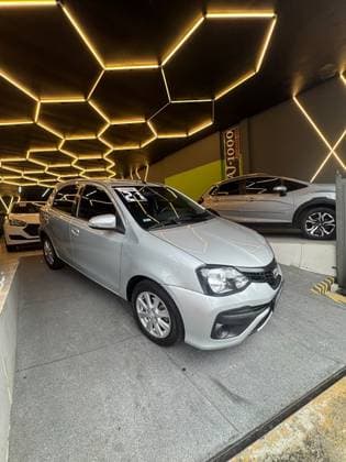 Carro 1.5 X PLUS 16V FLEX 4P AUTOMÁTICO