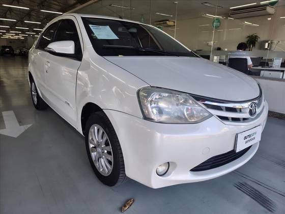 Carro 1.5 XLS SEDAN 16V FLEX 4P MANUAL