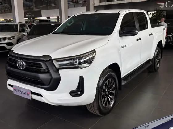 Carro 2.8 D-4D TURBO DIESEL CD POWER PACK 4X4 MANUAL