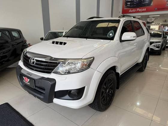 Carro 2.7 SR 4X2 CD 16V FLEX 4P AUTOMÁTICO