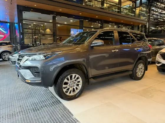 Carro 2.7 VVT-i FLEX SRV 7L 4X2 AUTOMÁTICO