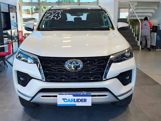 Carro 2.8 D-4D TURBO DIESEL SRX 7L 4X4 AUTOMÁTICO
