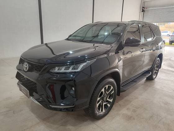 Carro 2.8 SRX 4X4 7 LUGARES 16V TURBO INTERCOOLER DIESEL 4P AUTOMÁTICO
