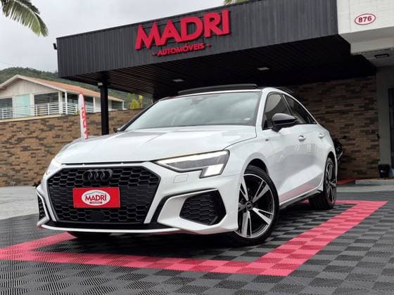Carro 2.0 40 TFSI MHEV SEDAN PERFORMANCE BLACK S-TRONIC