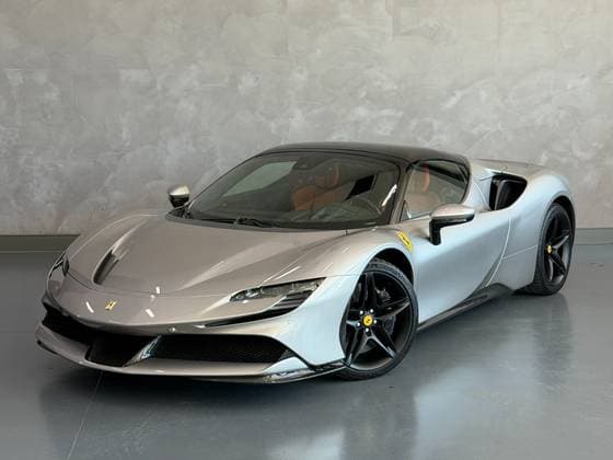 Carro 4.0 V8 TURBO PHEV SPIDER F1-DCT