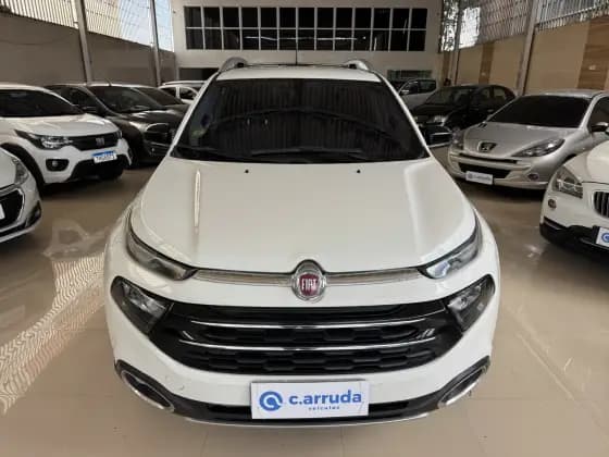 Carro 2.0 16V TURBO DIESEL VOLCANO 4WD AT9