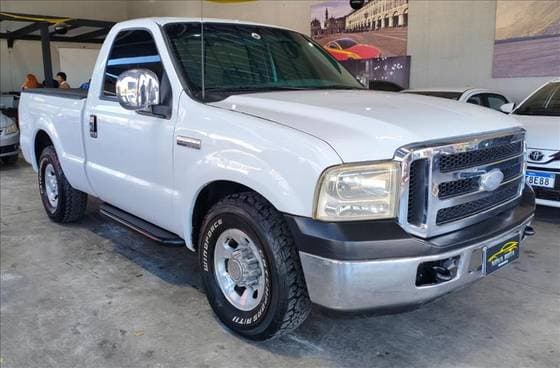 Carro 3.9 XL 4X2 CS DIESEL 2P MANUAL