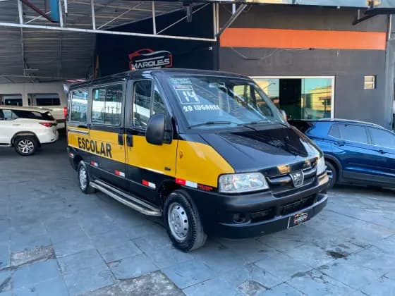 Carro 2.3 HDI 330 PASSAGEIRO 16 LUGARES 8V DIESEL 3P MANUAL