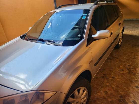 Carro 1.6 DYNAMIQUE GRAND TOUR 16V FLEX 4P MANUAL