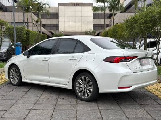 Carro 2.0 VVT-IE FLEX XEI DIRECT SHIFT