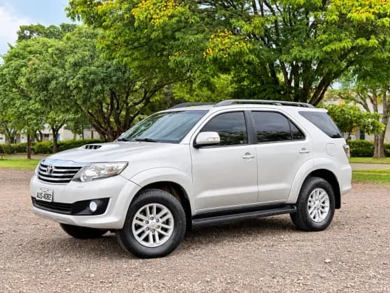 Carro 3.0 SRV 4X4 7 LUGARES 16V TURBO INTERCOOLER DIESEL 4P AUTOMÁTICO