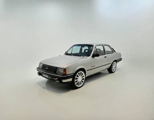 Carro 1.6 L 8V GASOLINA 2P MANUAL