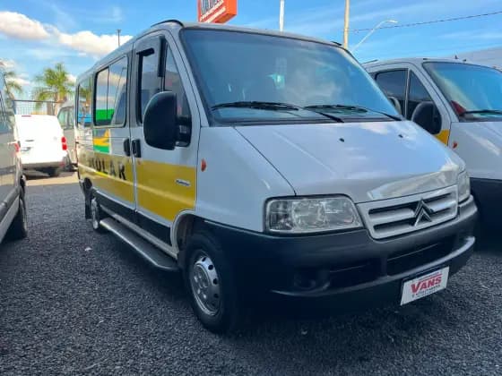 Carro 2.3 HDI DIESEL MINIBUS 33M 3P MANUAL