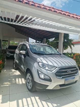 Carro 1.5 TI-VCT FLEX TITANIUM AUTOMÁTICO