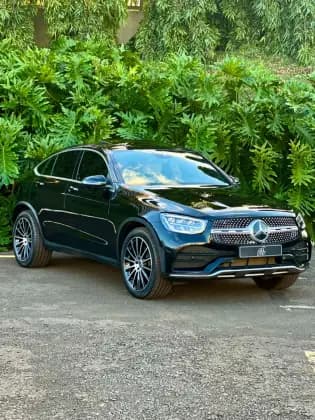 Carro 2.0 CGI GASOLINA COUPÉ 4MATIC 9G-TRONIC