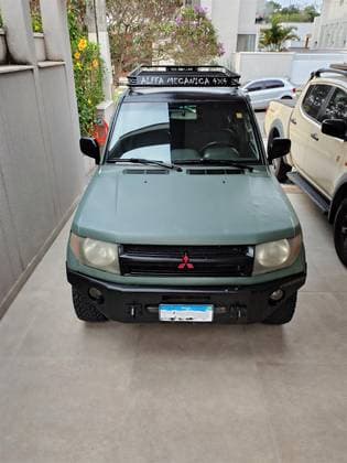 Carro 1.8 4X4 16V GASOLINA 4P MANUAL
