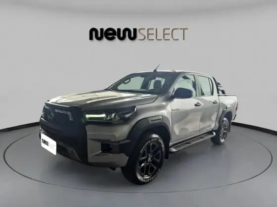 Carro 2.8 D-4D TURBO DIESEL CD CONQUEST 4X4 AUTOMÁTICO