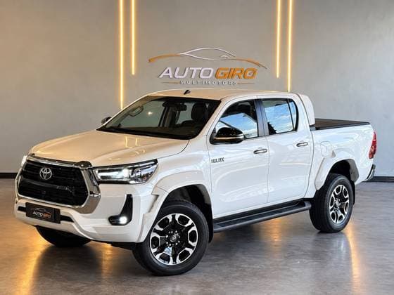 Carro 2.8 D-4D TURBO DIESEL CD SRX PLUS 4X4 AUTOMÁTICO