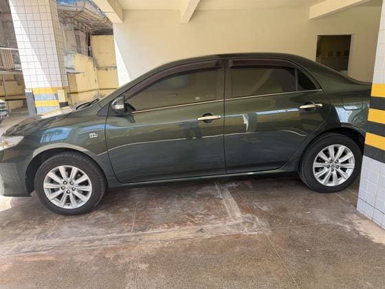 Carro 2.0 ALTIS 16V FLEX 4P AUTOMÁTICO
