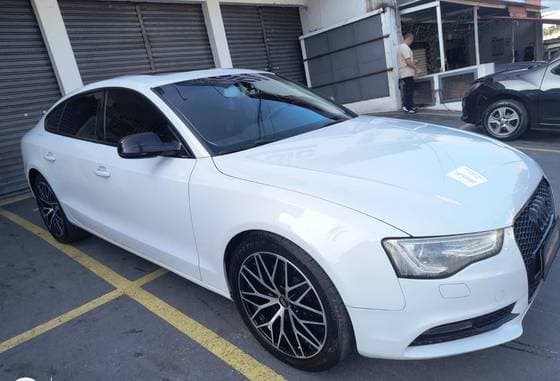 Carro 2.0 TFSI SPORTBACK AMBIENTE 16V GASOLINA 4P MULTITRONIC