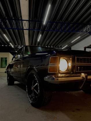 Carro 2.5 COMODORO 8V GASOLINA 2P MANUAL