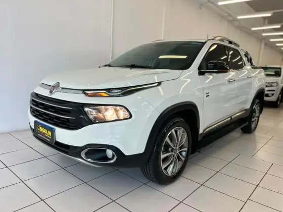 Carro 2.0 16V TURBO DIESEL VOLCANO 4WD AT9