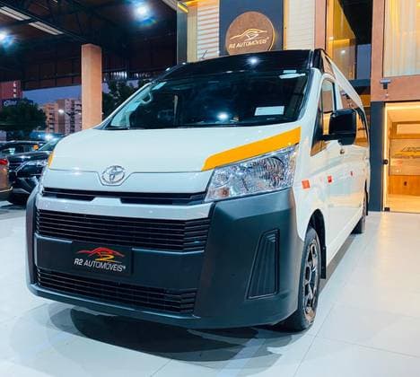 Carro 2.8 D-4D TURBO DIESEL MINIBUS 15+1 DX AUTOMÁTICO