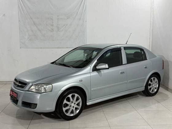 Carro 2.0 MPFI ADVANTAGE 8V FLEX 4P MANUAL
