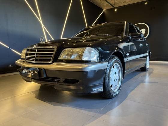 Carro 1.8 ELEGANCE GASOLINA 4P AUTOMÁTICO