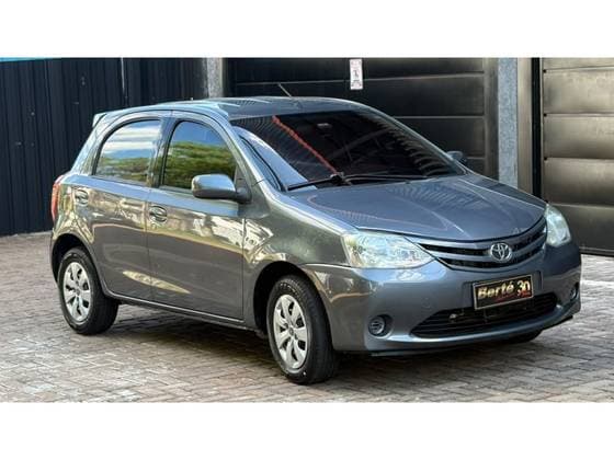 Carro 1.3 XS 16V FLEX 4P MANUAL