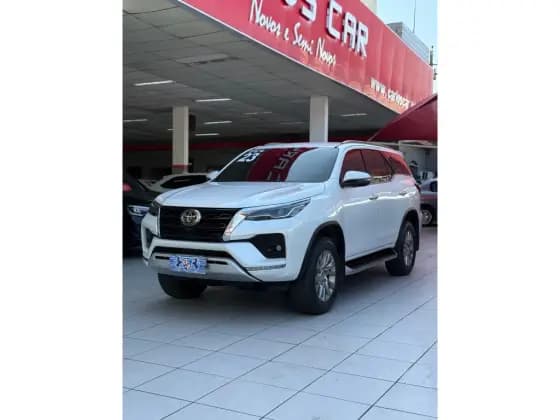 Carro 2.8 D-4D TURBO DIESEL SRX 4X4 AUTOMÁTICO