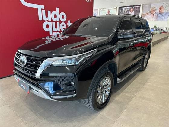 Carro 2.8 D-4D TURBO DIESEL SRX 7L 4X4 AUTOMÁTICO