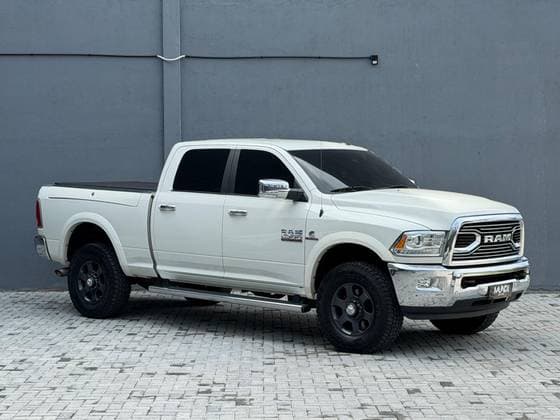 Carro 6.7 LARAMIE 4X4 CD I6 TURBO DIESEL 4P AUTOMÁTICO