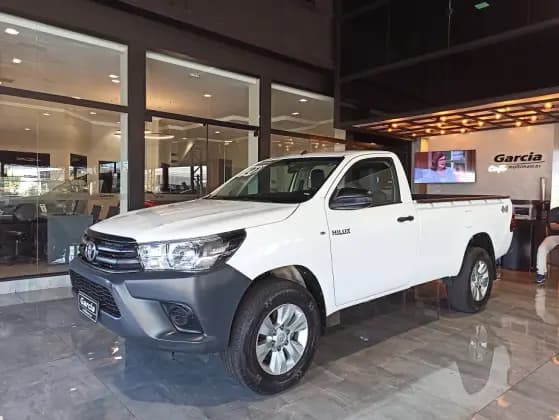 Carro 2.8 D-4D TURBO DIESEL CS 4X4 MANUAL