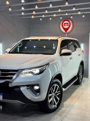 Carro 2.8 SRX 4X4 7 LUGARES 16V TURBO INTERCOOLER DIESEL 4P AUTOMÁTICO