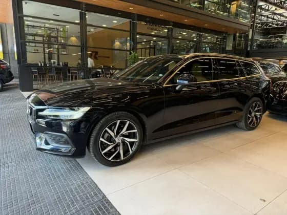 Carro 2.0 T5 GASOLINA MOMENTUM GEARTRONIC