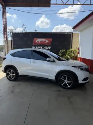 Carro 1.8 16V FLEX LX 4P AUTOMÁTICO