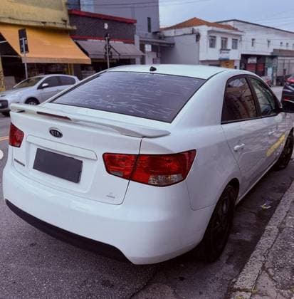 Carro 1.6 SEDAN 16V GASOLINA 4P MANUAL