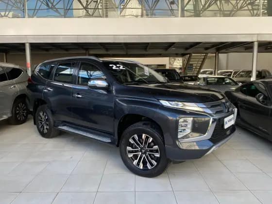 Carro 2.4 16V MIVEC TURBO DIESEL HPE AWD AUTOMÁTICO