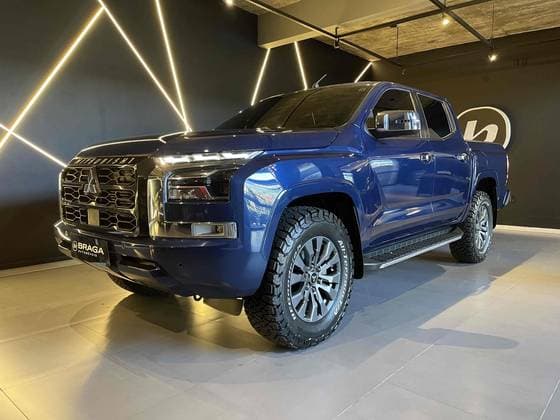 Carro 2.4 BITURBO DIESEL CD HPE-S 4X4 AUTOMÁTICO