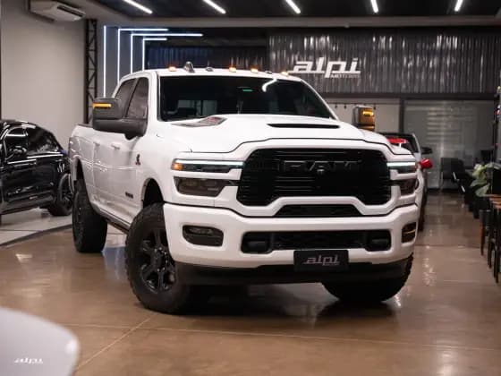 Carro 6.7 I6 TURBO DIESEL LARAMIE NIGHT EDITION CD 4X4 AUTOMÁTICO