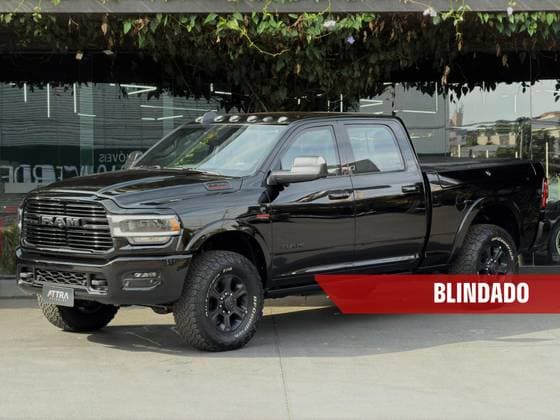Carro 6.7 I6 TURBO DIESEL LARAMIE NIGHT EDITION CD 4X4 AUTOMÁTICO