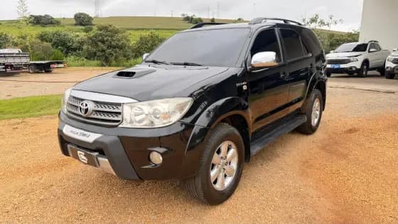 Carro 3.0 SRV 4X4 7 LUGARES 16V TURBO INTERCOOLER DIESEL 4P AUTOMÁTICO