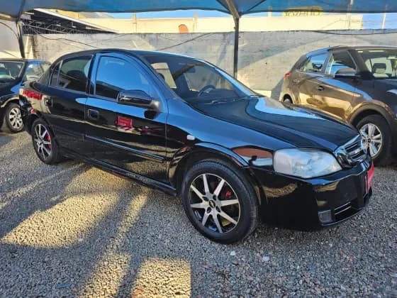 Carro 2.0 MPFI ADVANTAGE SEDAN 8V FLEX 4P MANUAL