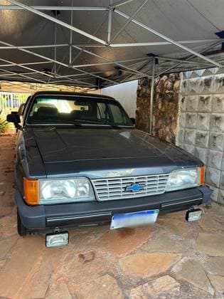 Carro 4.1 COMODORO SL/E 12V GASOLINA 4P MANUAL