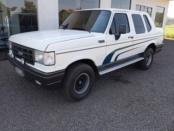 Carro 3.9 DUPLARTE GLS 4X2 CD 8V TURBO DIESEL 4P MANUAL
