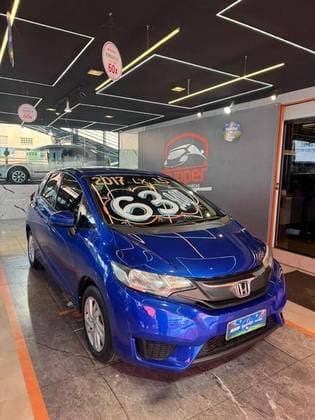 Carro 1.5 DX 16V FLEX 4P AUTOMÁTICO