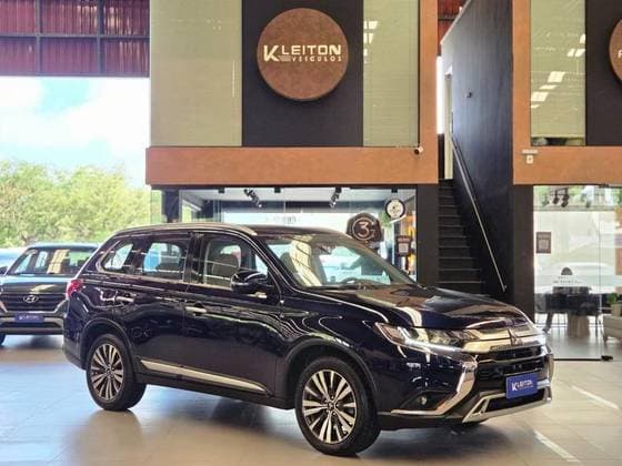 Carro 2.2 MIVEC DI-D DIESEL HPE-S AWD AUTOMÁTICO