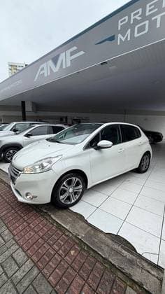 Carro 1.6 GRIFFE 16V FLEX 4P AUTOMÁTICO
