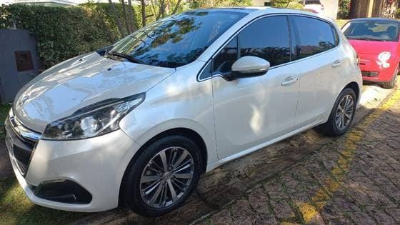 Carro 1.6 GRIFFE 16V FLEX 4P AUTOMÁTICO